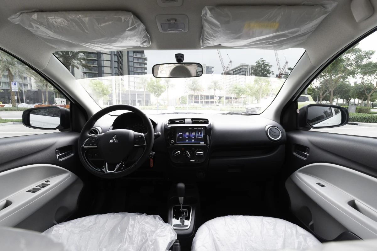 Mitsubishi Attrage GLX
